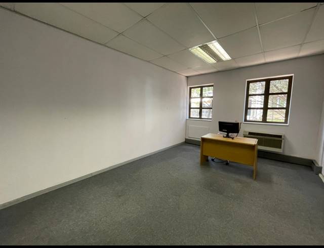 313M² OFFICE TO LET IN RIVONIA